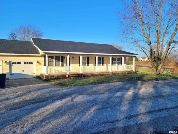 $230,000 | 42 County Line Road, Grand Chain, IL 62941