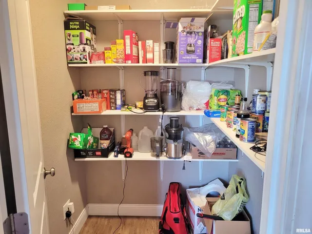 $239,900 | 42 County Line Road, Grand Chain, IL 62941