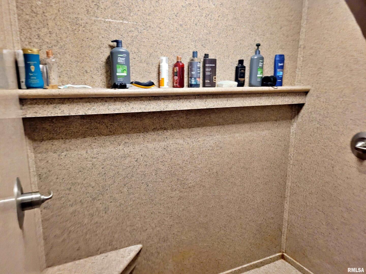 42 County Line Road Grand Chain, IL 62941 - Photo 25 of 40 a bathroom with a sink and a mirror