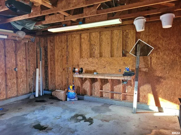 $230,000 | 42 County Line Road, Grand Chain, IL 62941