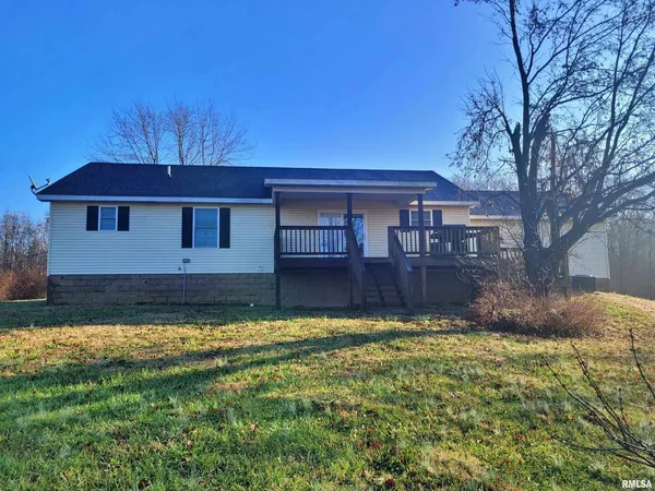 $230,000 | 42 County Line Road, Grand Chain, IL 62941