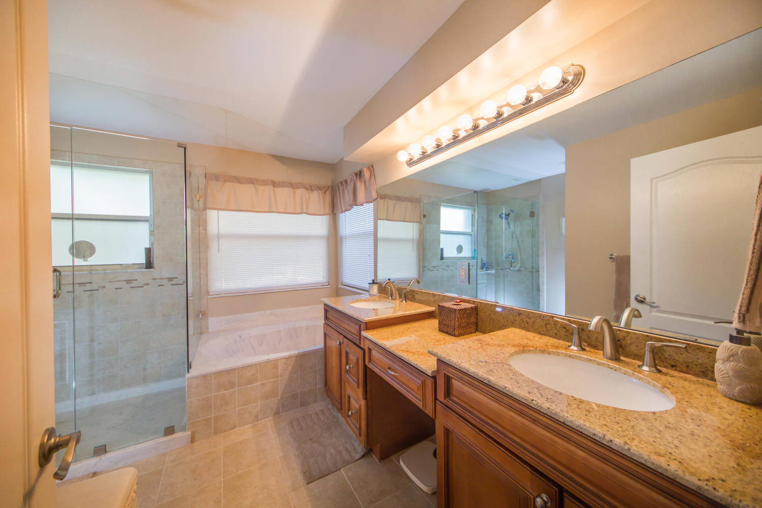18008 Jazz Lane Boca Raton, FL 33496 - Photo 21 of 25 18008 Jazz Ln Boca Raton FL-large-020-2E