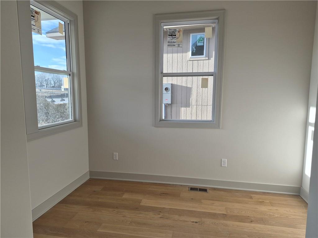 4915 146th Street Basehor, KS 66007 - Photo 11 of 36