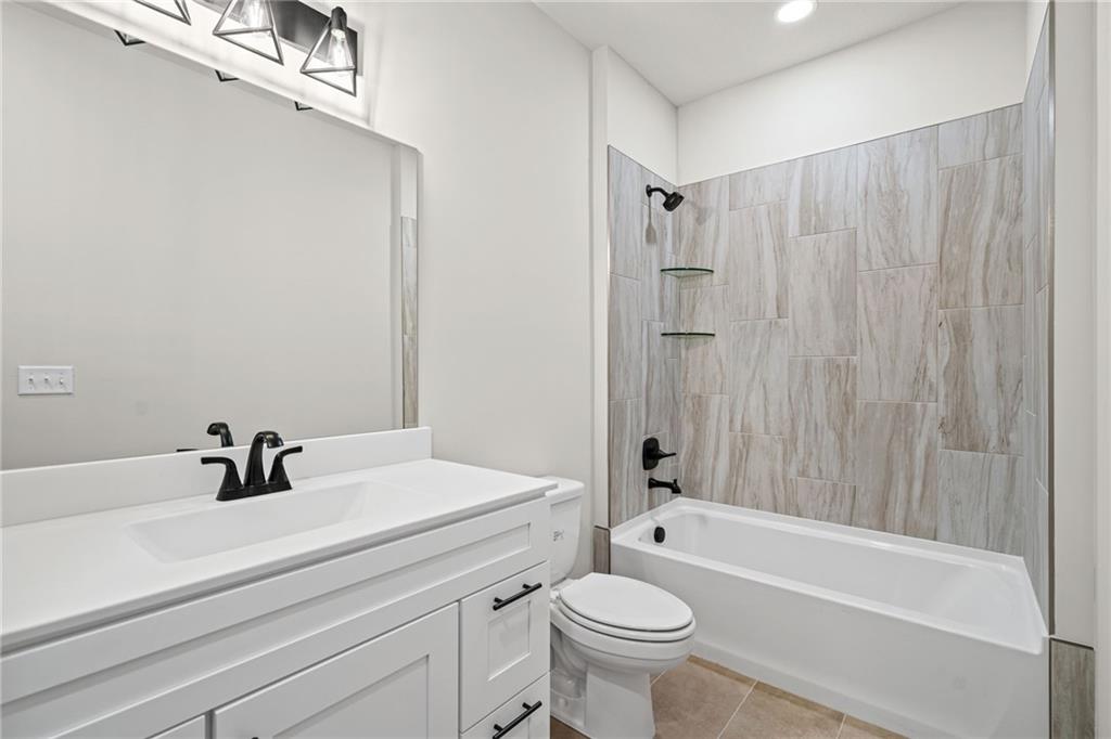 4915 146th Street Basehor, KS 66007 - Photo 43 of 58