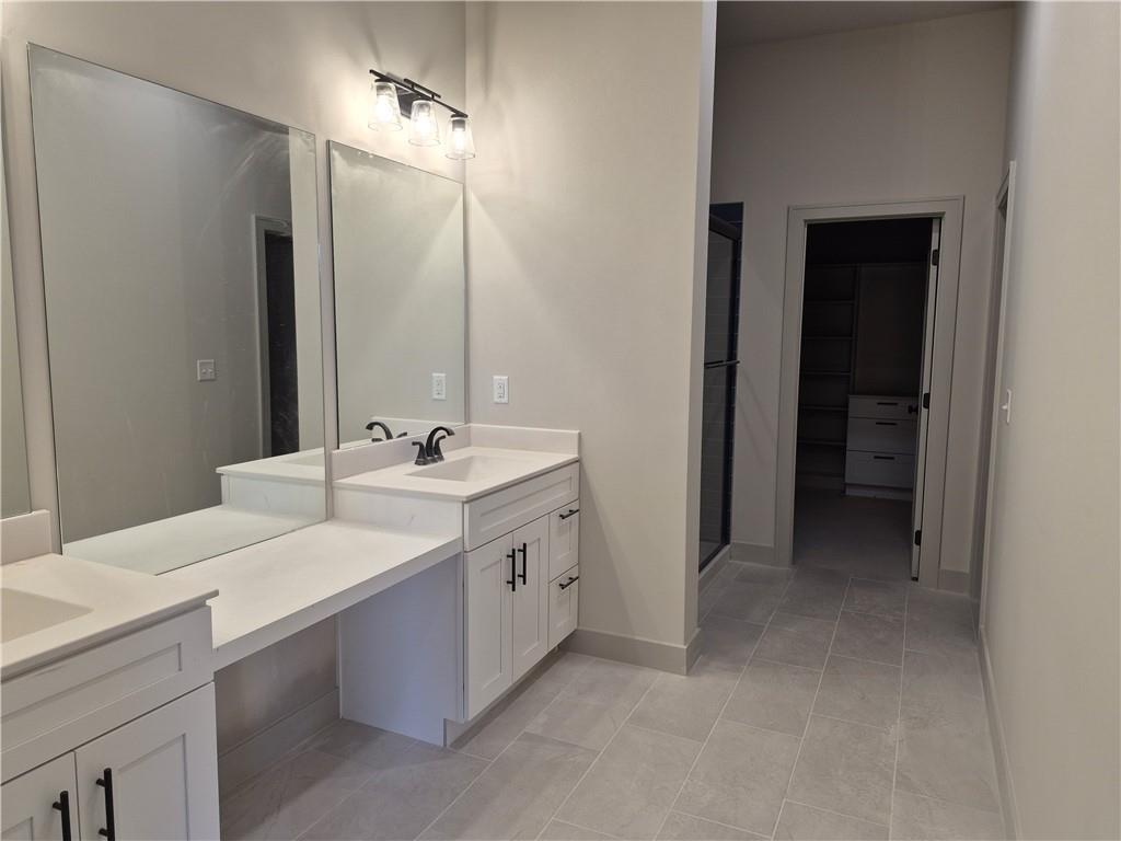 4915 146th Street Basehor, KS 66007 - Photo 8 of 36