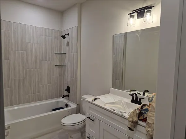 $460,000 | 4915 146th Street, Basehor, KS 66007