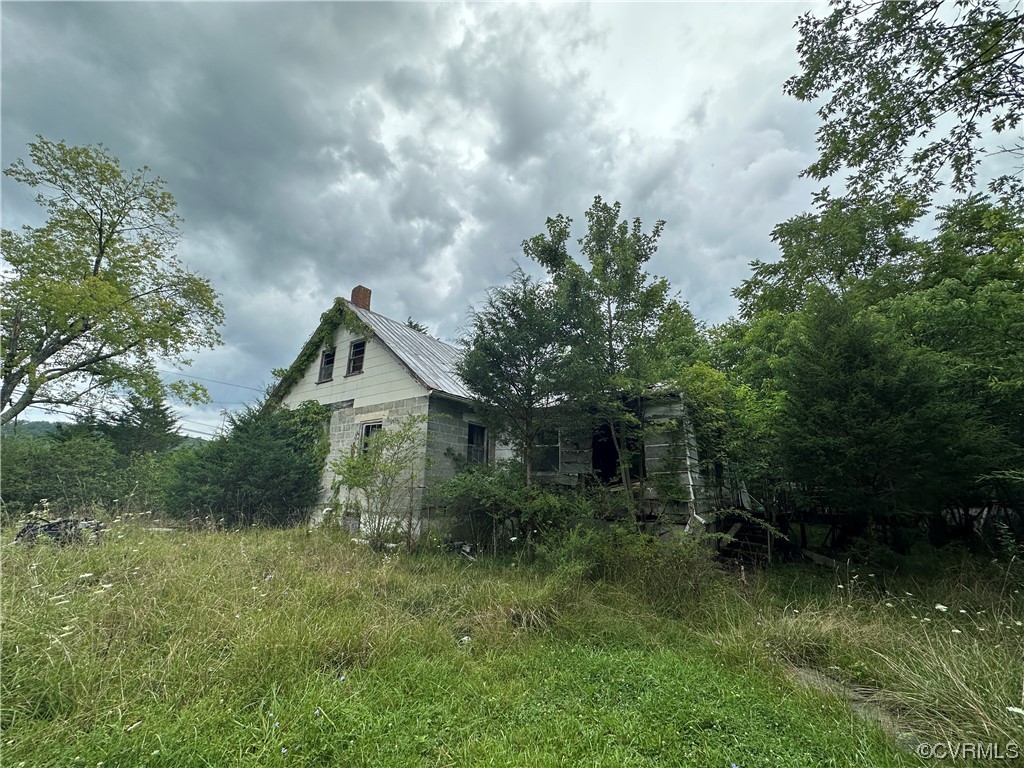 364 Poor Farm Road Fincastle, VA 24090 - Photo 1 of 5 Gallery Image 1