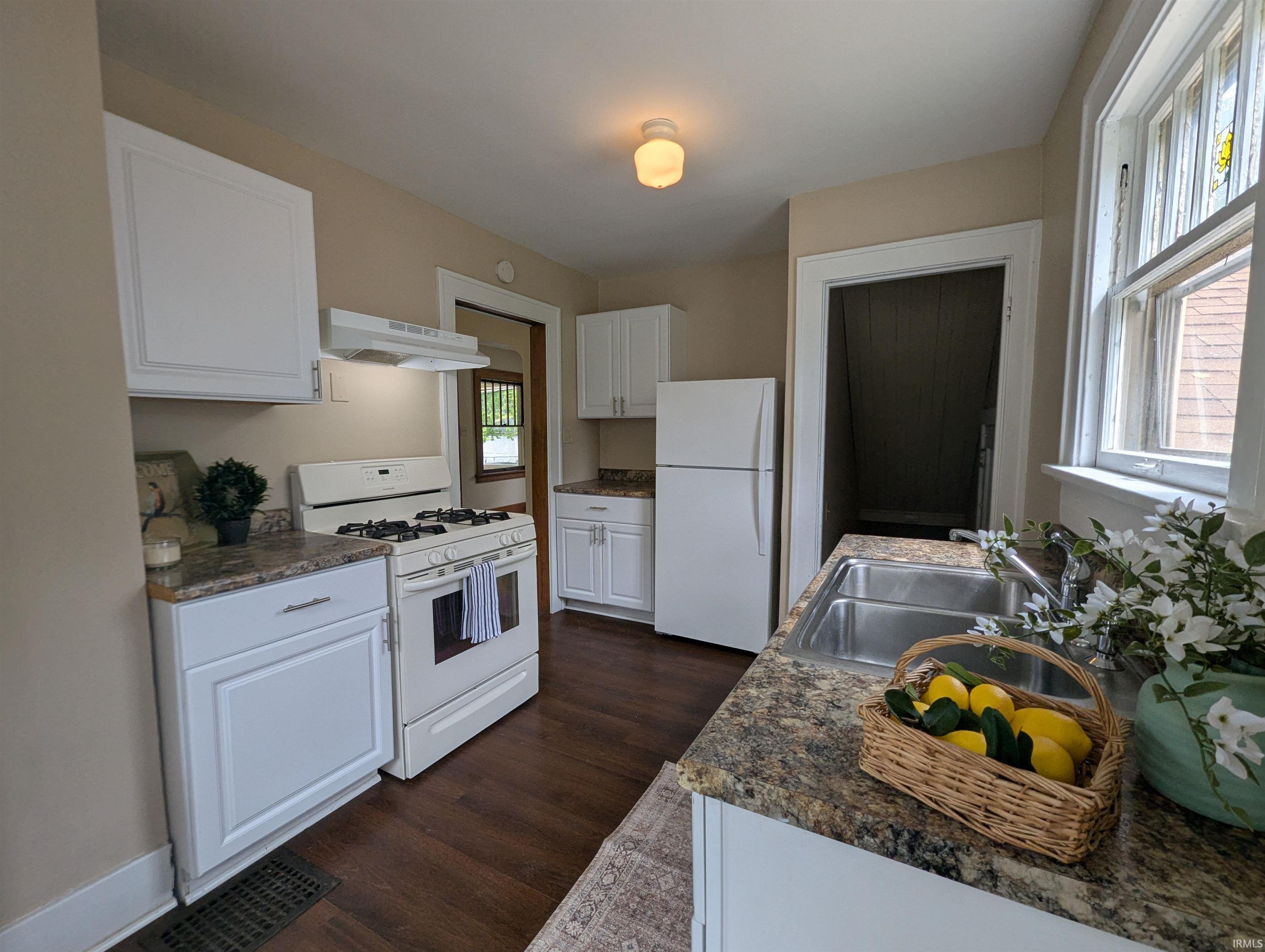 3501 Webster Street Fort Wayne, IN 46807 - Photo 19 of 30