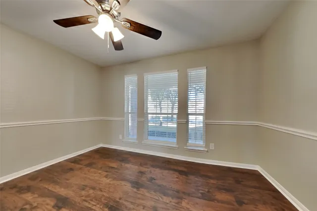 $2,300 | 32126 Willow Creek Park, Conroe, TX 77385