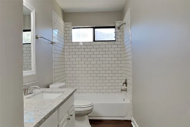 $2,300 | 32126 Willow Creek Park, Conroe, TX 77385