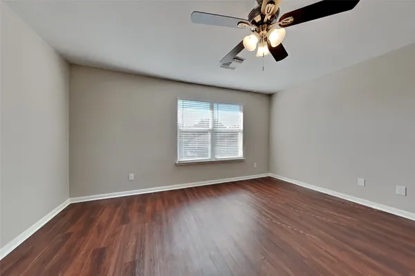 $2,170 | 32126 Willow Creek Park, Conroe, TX 77385