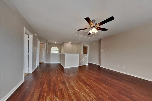 $2,300 | 32126 Willow Creek Park, Conroe, TX 77385