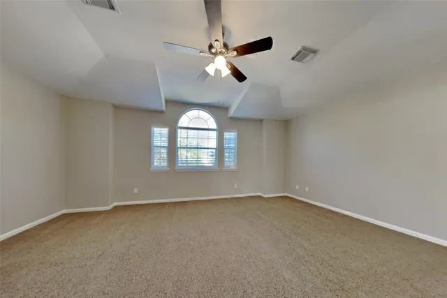 $2,300 | 32126 Willow Creek Park, Conroe, TX 77385