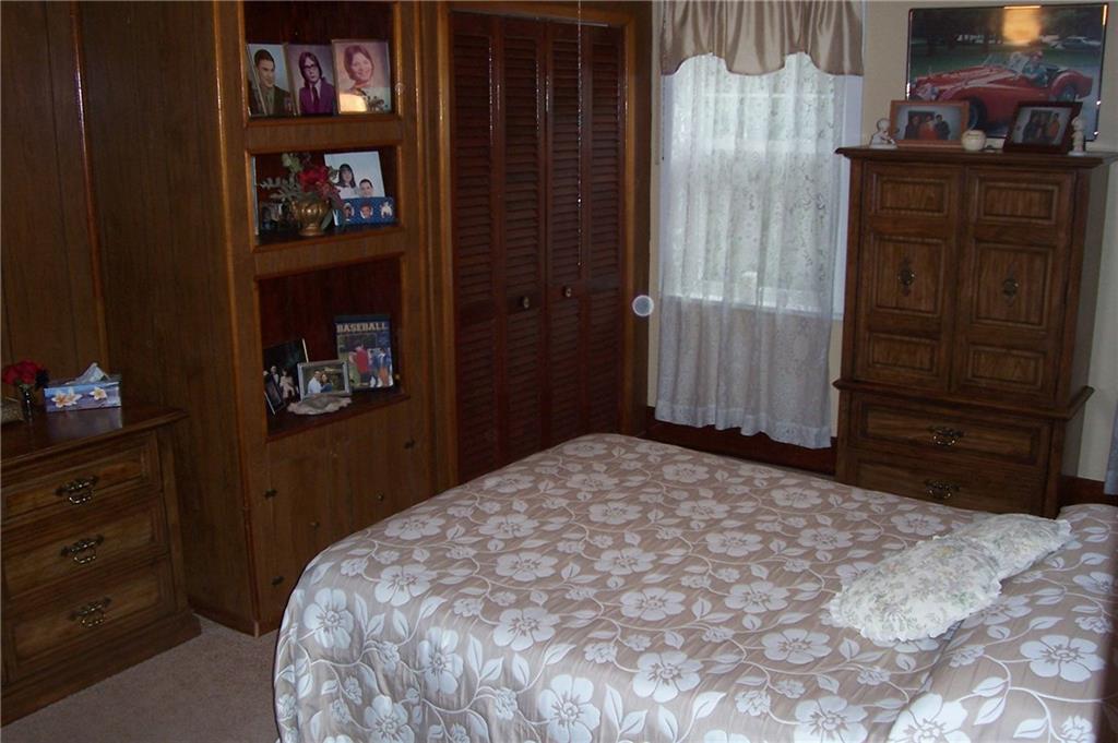 1033 Geyer Road Pittsburgh, PA 15209 - Photo 8 of 23 Gallery Image 8