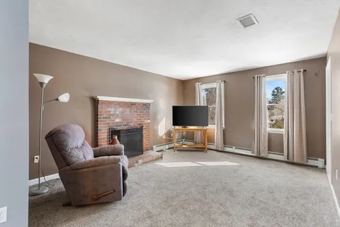 $849,900 | 1 Maura Elizabeth Lane, Foxboro, MA 02035