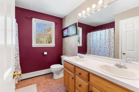 $849,900 | 1 Maura Elizabeth Lane, Foxboro, MA 02035