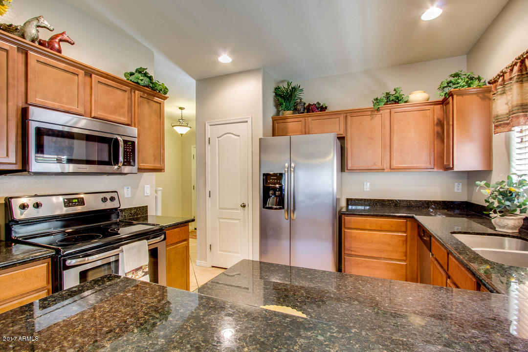 7726 East Baseline Road, Unit 161 Mesa, AZ 85209 - Photo 10 of 40 Kitchen