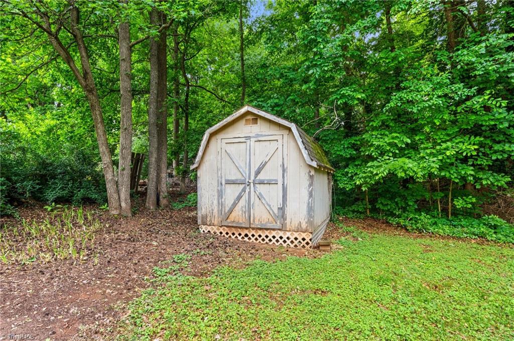 9234 Sahabi Road Kernersville, NC 27284 - Photo 39 of 42