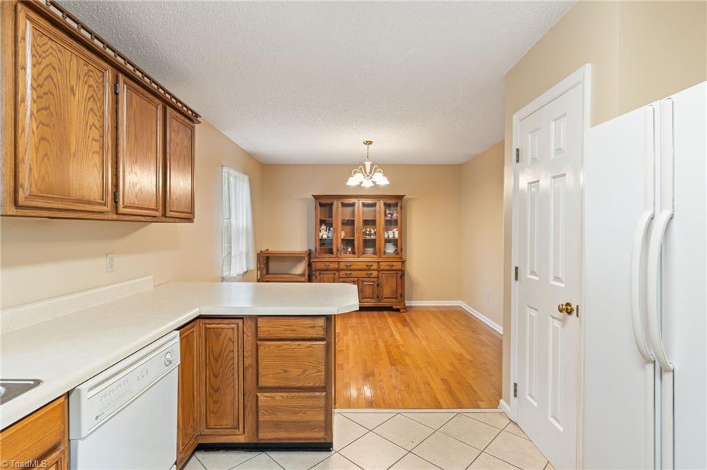 9234 Sahabi Road Kernersville, NC 27284 - Photo 6 of 42