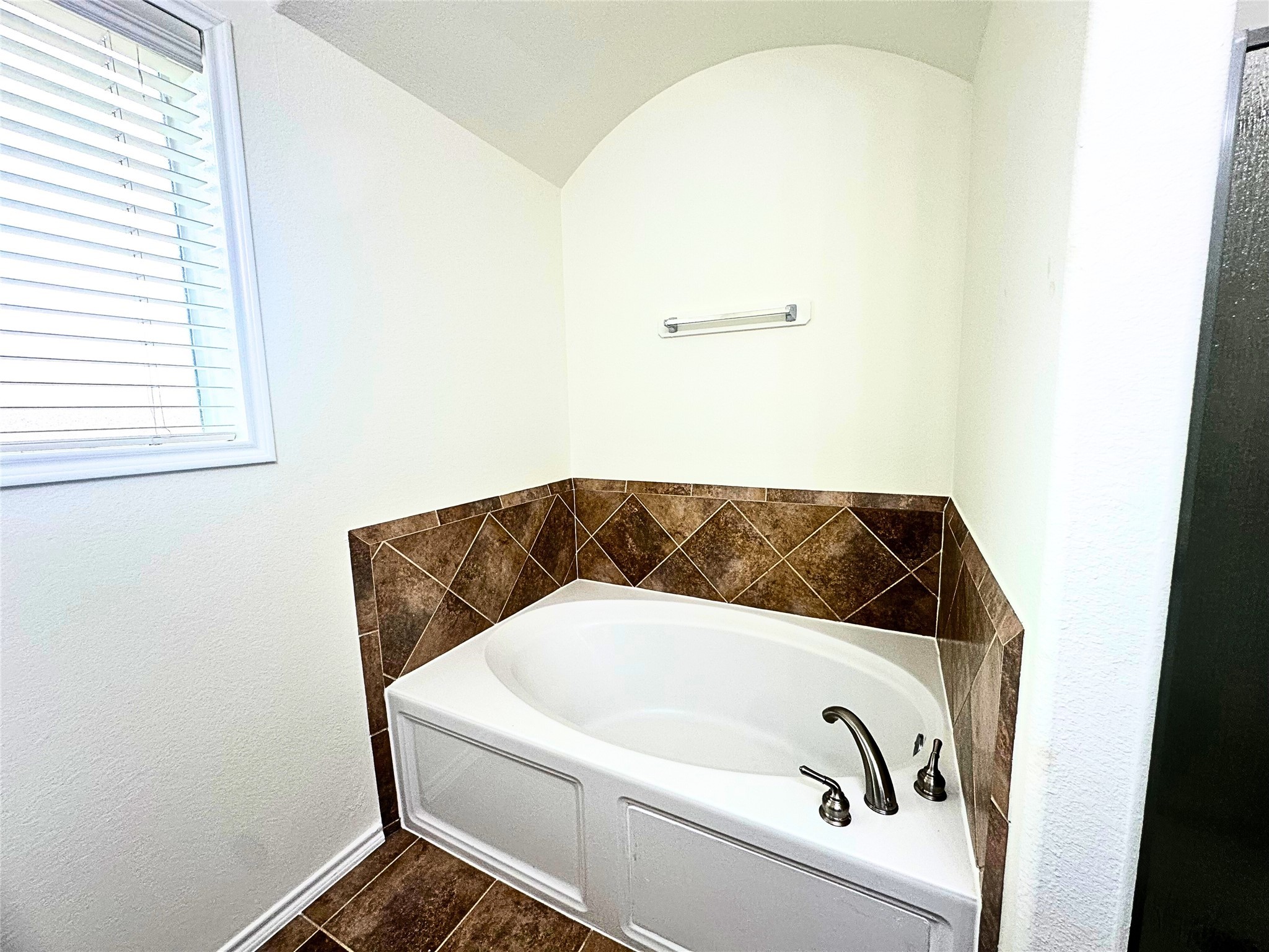 8218 Nagy Hill Street Spring, TX 77379 - Photo 17 of 30 a utility room with dryer and washer
