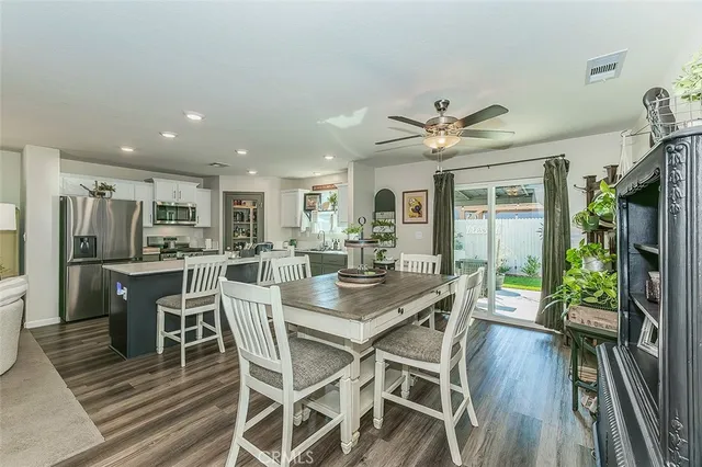 $433,000 | 2161 Heidi Avenue, Sanger, CA 93657