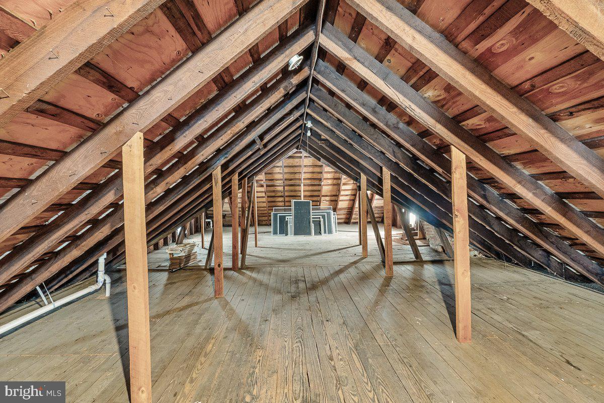 201 East Main Street Fairfield, PA 17320 - Photo 25 of 44 a view of an entryway