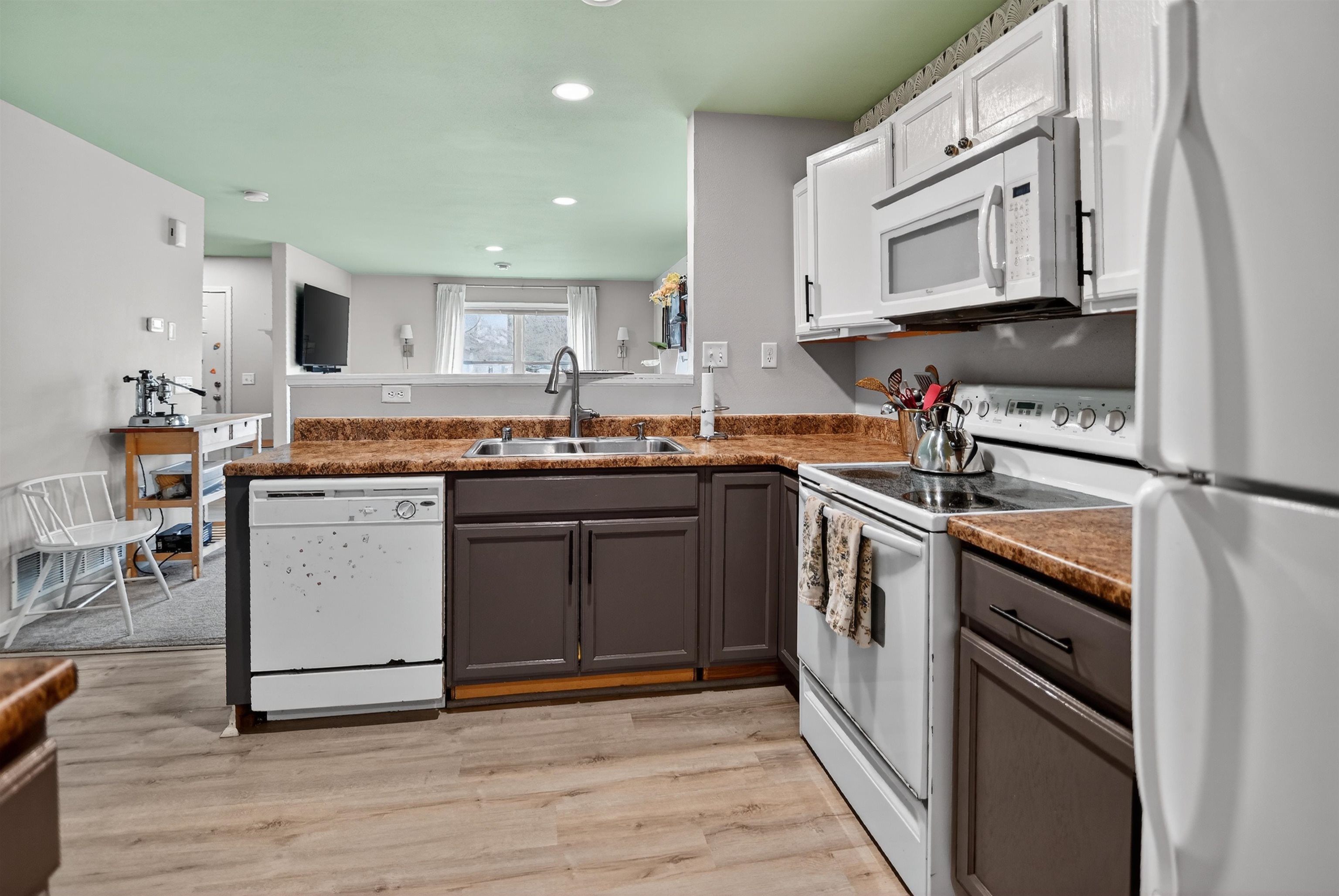 218 South Musket Ridge Drive, Unit 6 Sun Prairie, WI 53590 - Photo 36 of 41