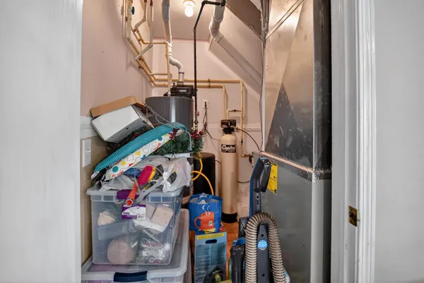 $292,000 | 218 South Musket Ridge Drive, Unit 6, Sun Prairie, WI 53590