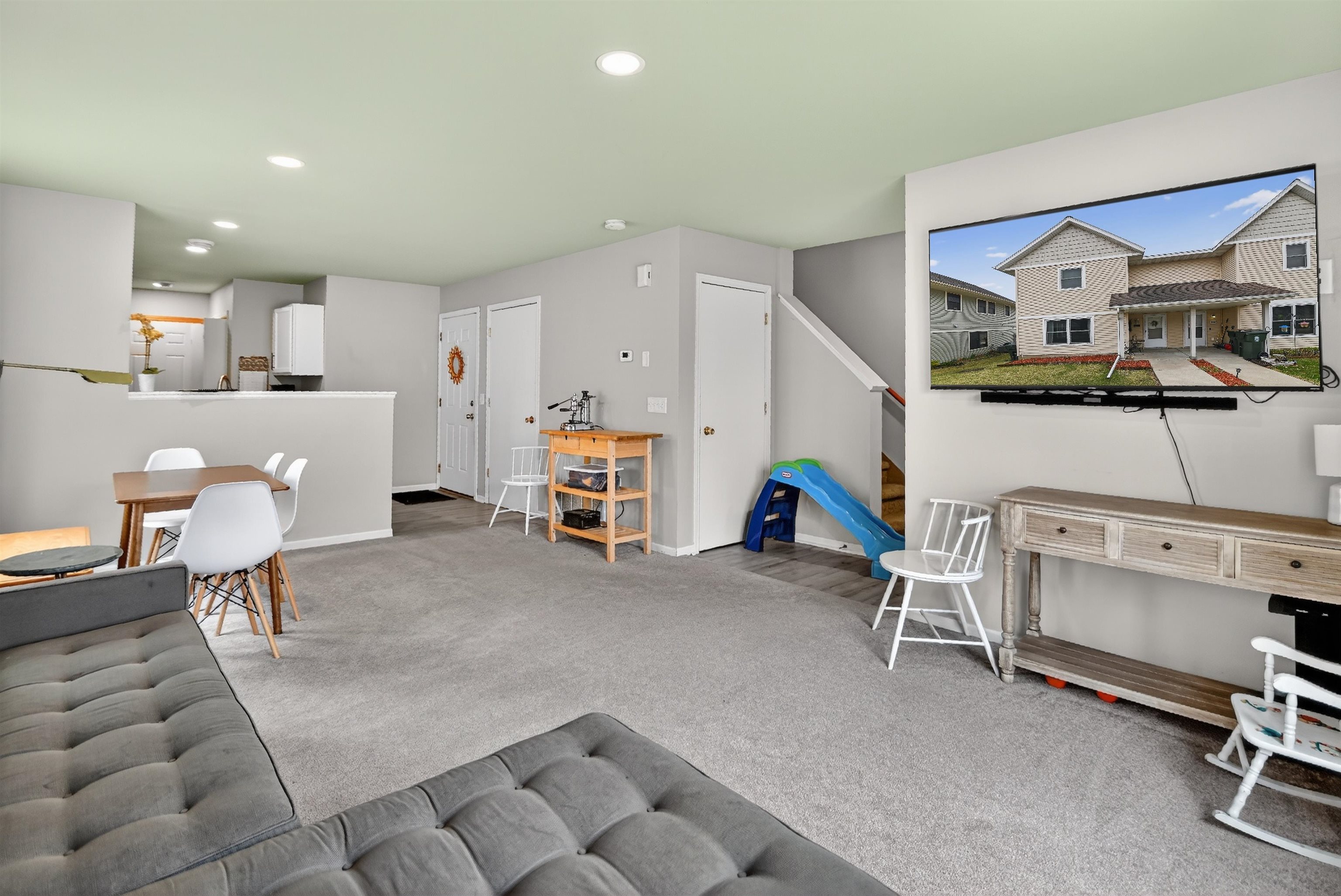 218 South Musket Ridge Drive, Unit 6 Sun Prairie, WI 53590 - Photo 7 of 41