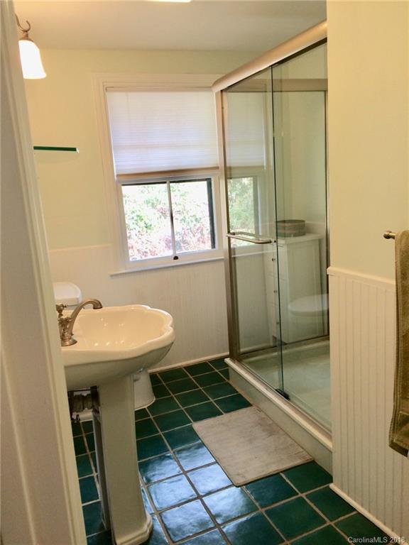 16 Howland Road Asheville, NC 28804 - Photo 22 of 25 Gallery Image 22