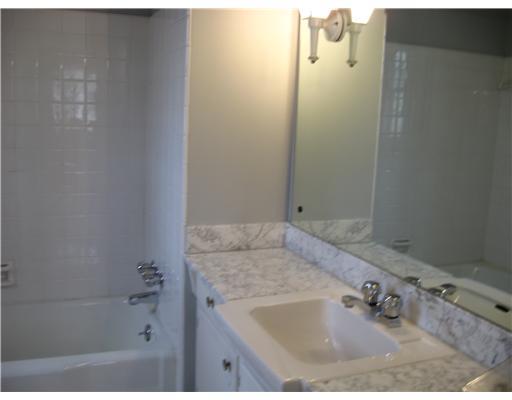 921 Old Hickory Road Mt. Lebanon, PA 15243 - Photo 12 of 12 Master Bath/Spa.