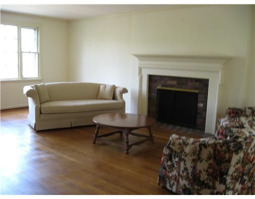 921 Old Hickory Road Mt. Lebanon, PA 15243 - Photo 3 of 12 Living Room.