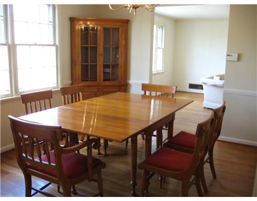 921 Old Hickory Road Mt. Lebanon, PA 15243 - Photo 4 of 12 Dining Room.