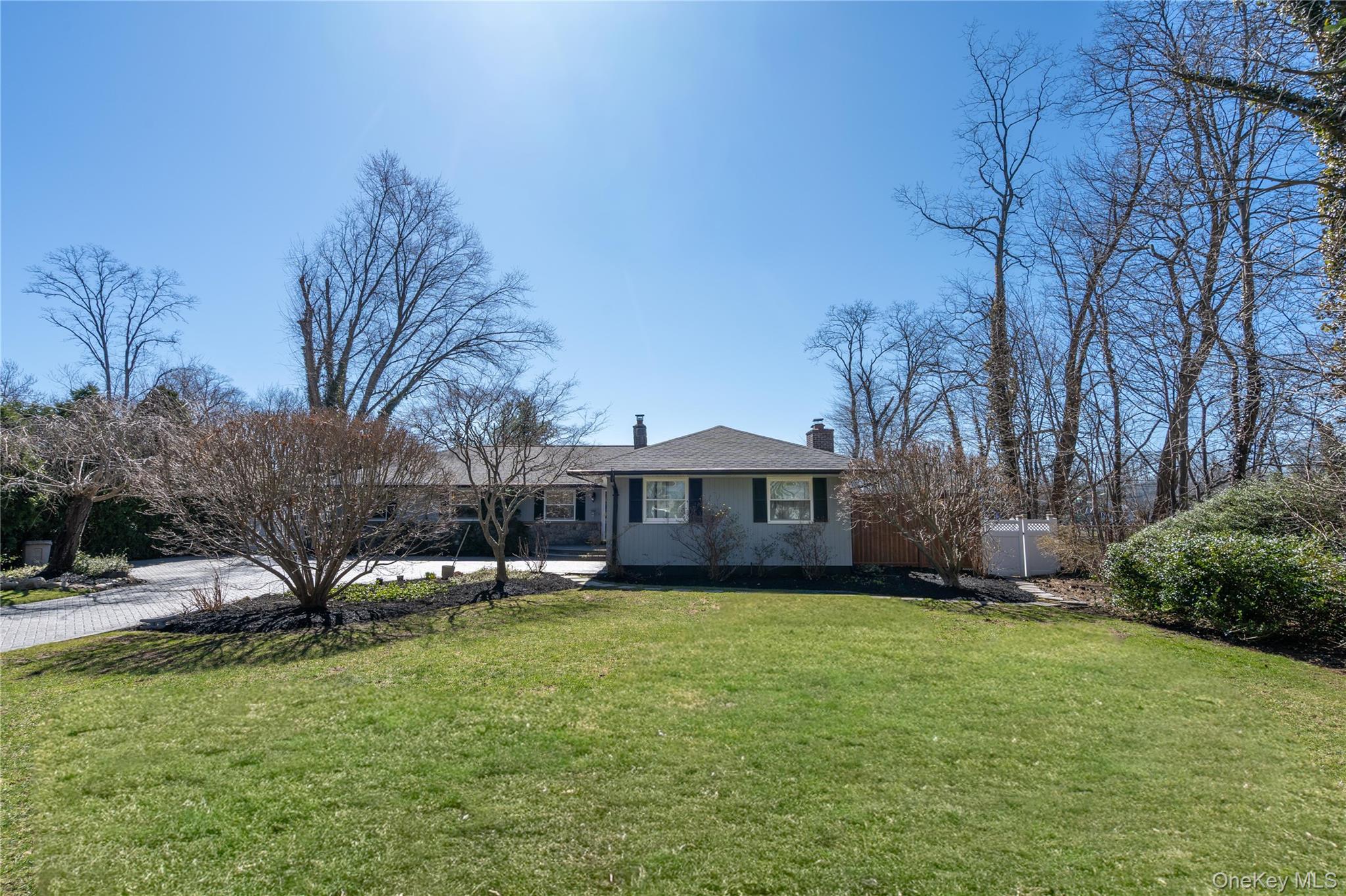 6 Edcris Lane Huntington, NY 11743 - Photo 1 of 47