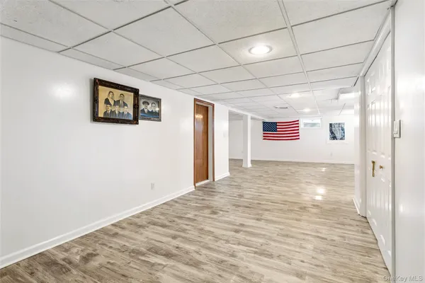 $875,000 | 6 Edcris Lane, Huntington, NY 11743