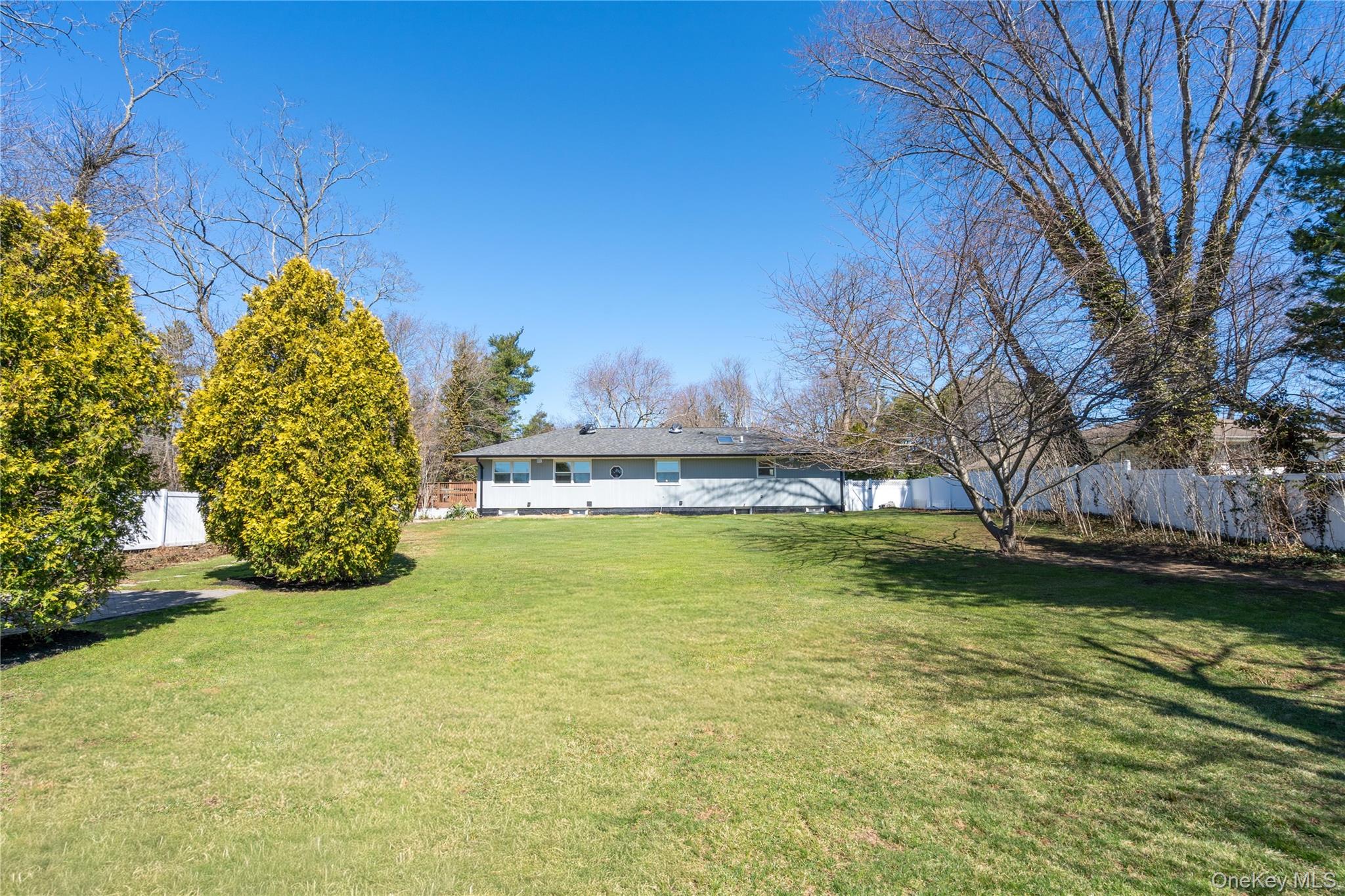 6 Edcris Lane Huntington, NY 11743 - Photo 42 of 47