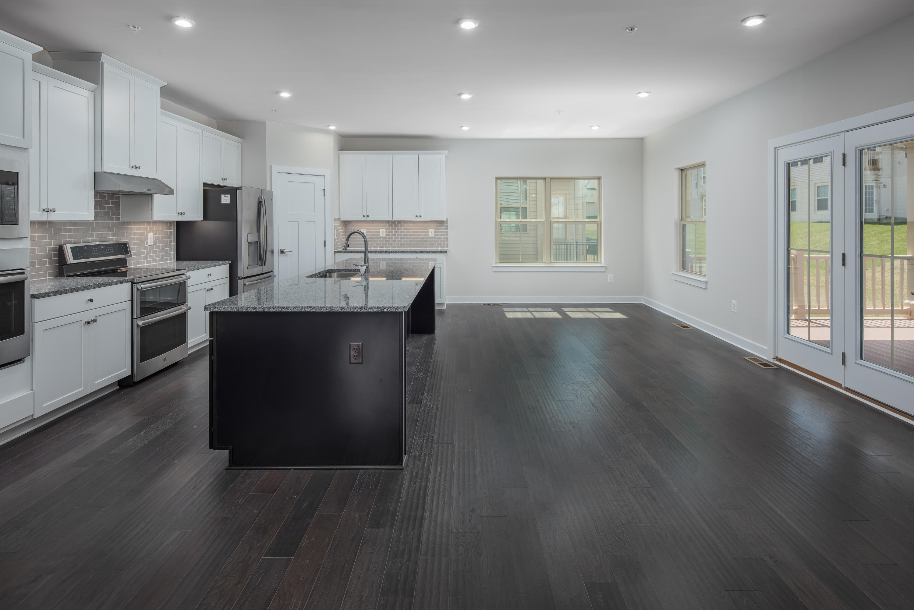 144 Whitetail Road Summerville, SC 29483 - Photo 3 of 13 York Kitchen2