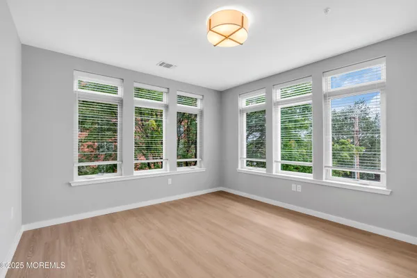 $5,000 | 120 Monmouth Street, Unit MULHOLLAND 102, Red Bank, NJ 07701