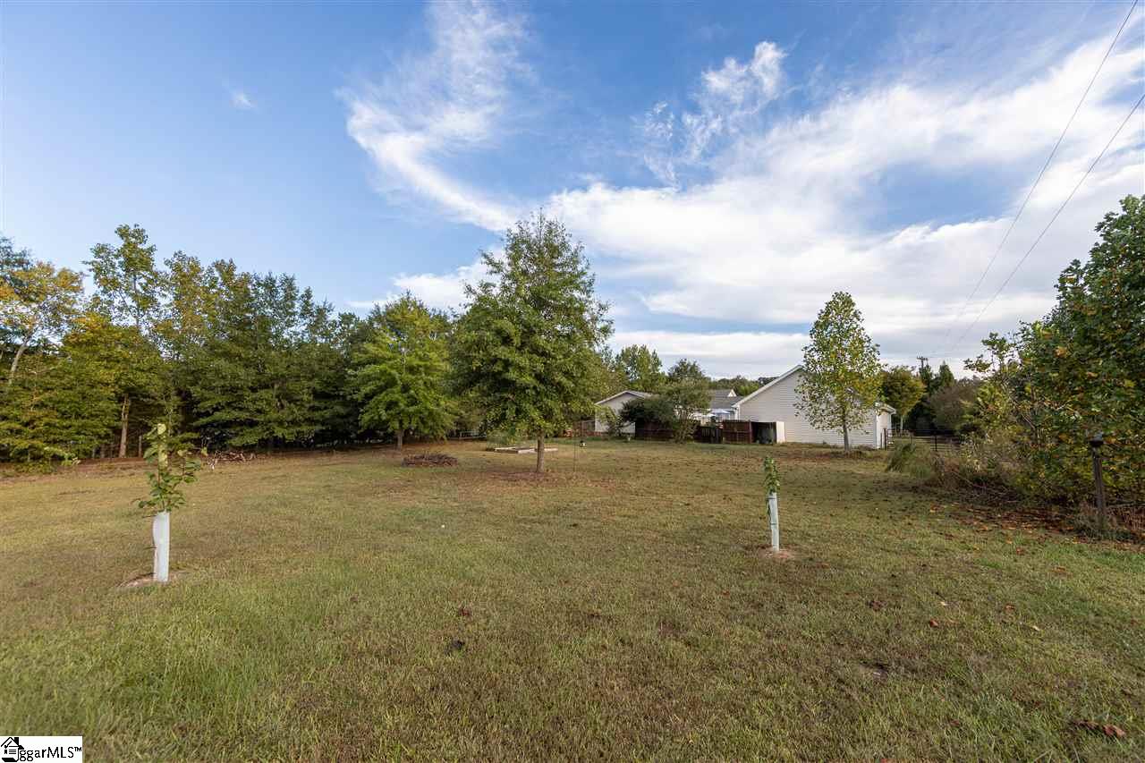 111 Circle Road Greer, SC 29651 - Photo 34 of 36 Gallery Image 34