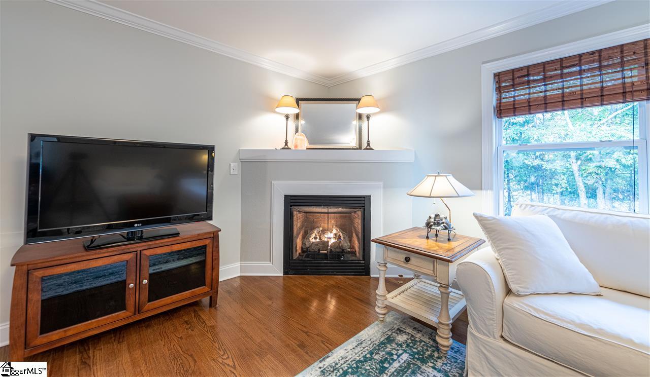 111 Circle Road Greer, SC 29651 - Photo 8 of 36 Gallery Image 8