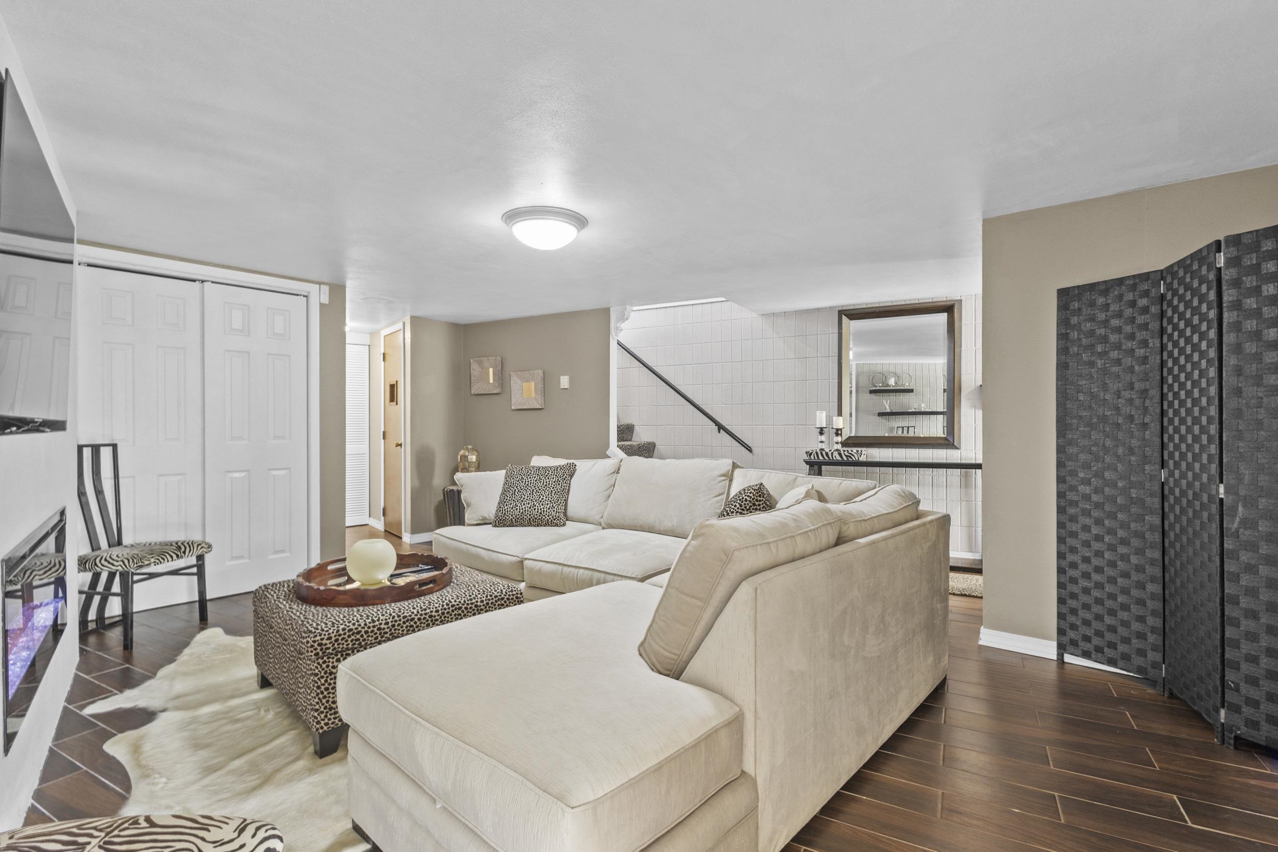 4545 West Pine Street, Unit E Appleton, WI 54914 - Photo 15 of 38