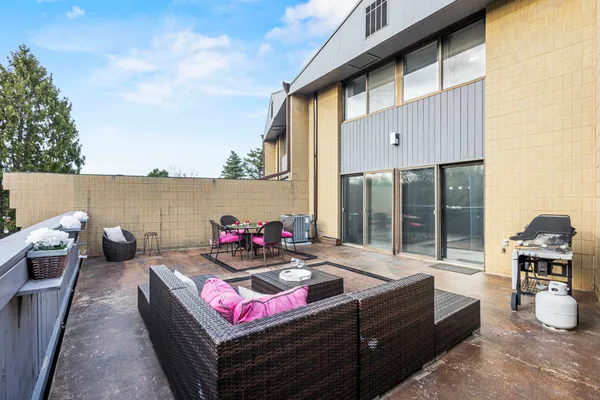 $249,900 | 4545 West Pine Street, Unit E, Appleton, WI 54914