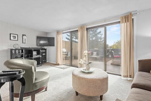 $249,900 | 4545 West Pine Street, Unit E, Appleton, WI 54914