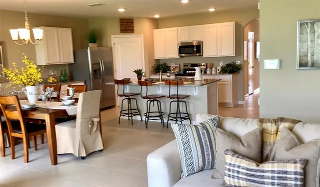 $1,950 | 368 Tanglewood Drive, Davenport, FL 33896