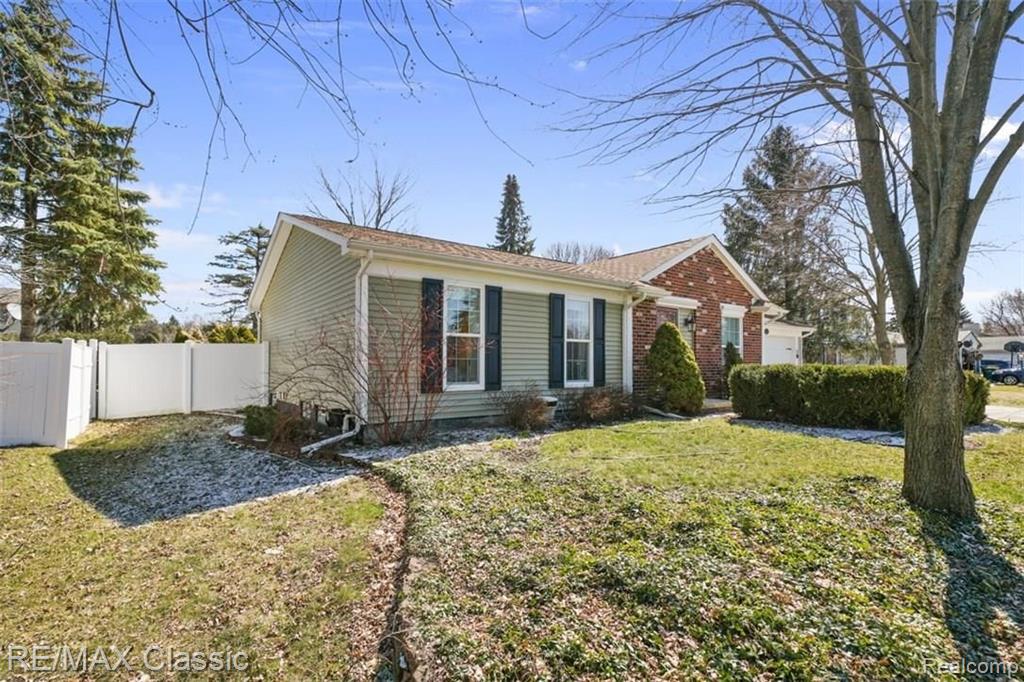 22566 Winfield Road Novi, MI 48375 - Photo 2 of 26
