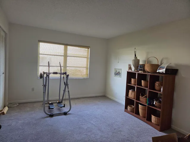 $184,900 | 5042 Lakefront Boulevard, Unit A, Delray Beach, FL 33484