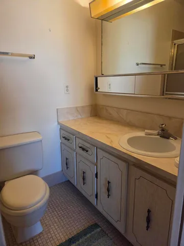 $184,900 | 5042 Lakefront Boulevard, Unit A, Delray Beach, FL 33484