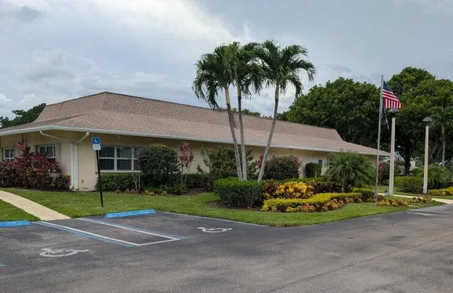 $184,900 | 5042 Lakefront Boulevard, Unit A, Delray Beach, FL 33484