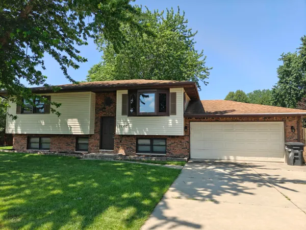 $269,900 | 3042 Dutch Mill Street, Portage, IN 46368