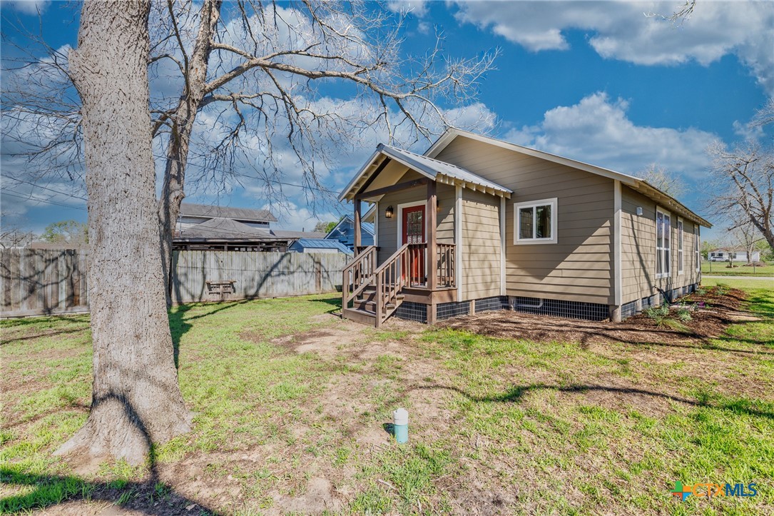 403 West French Street Cuero, TX 77954 - Photo 19 of 24